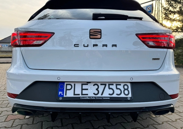 Seat Leon cena 114900 przebieg: 80000, rok produkcji 2020 z Chełmno małe 67